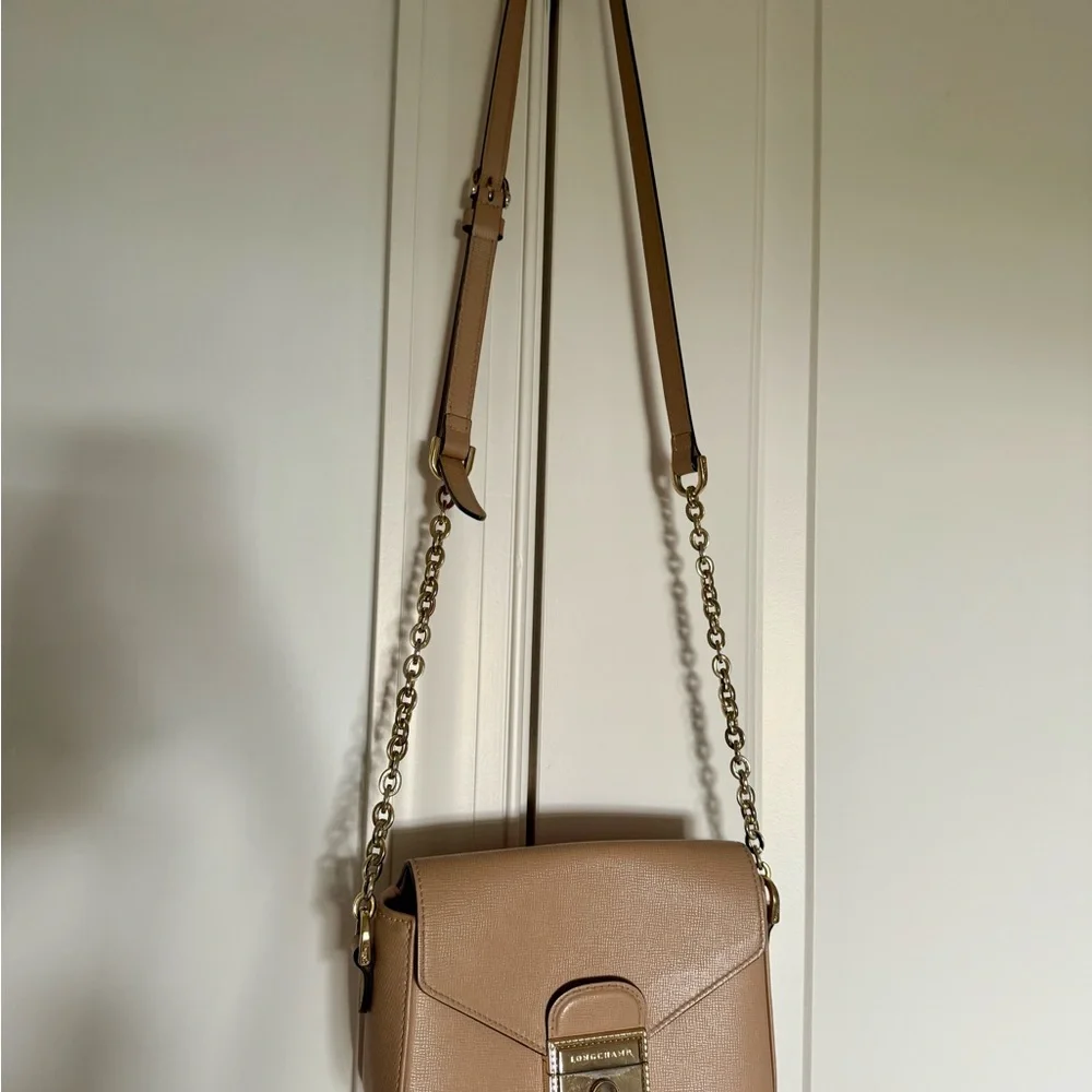 Longchamp Le Pliage Heritage Beige and Gold Crossbody Bag with Envelope Closure - Picture 2 of 10